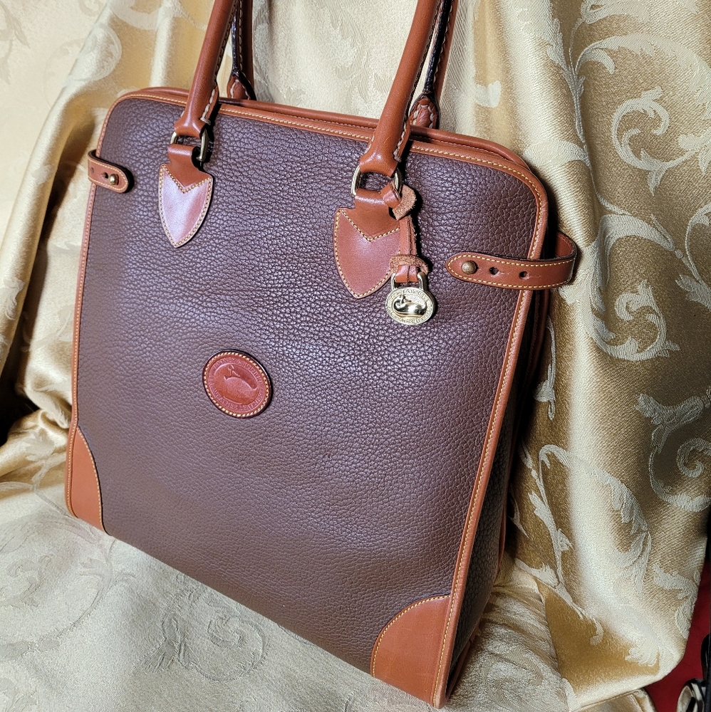 Dooney & Bourke Gladstone Shopping Bag R42